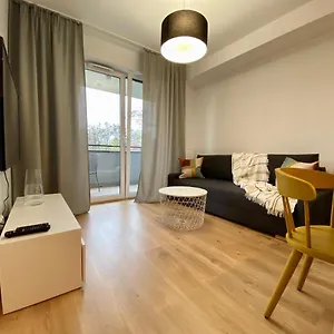comfortable-apartments-warsaw-west-iii.warsawhotelspoland.com/